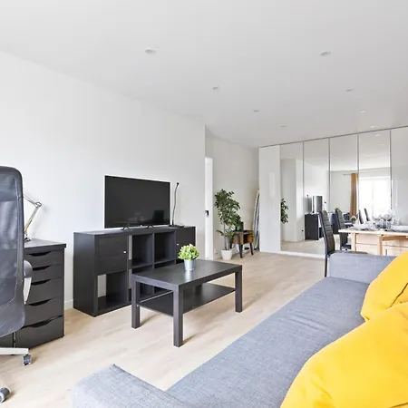 1 Bedroom Quartier Austerlitz Free Netflix Appartement