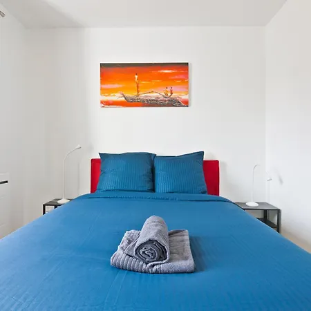 1 Bedroom Quartier Austerlitz Free Netflix Appartement