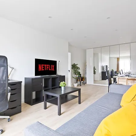 1 Bedroom Quartier Austerlitz Free Netflix Lägenhet *